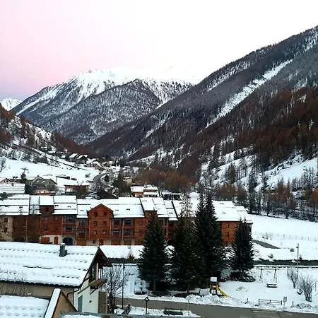 Le Studio Du Queyras Avec Vue Sur La Montagne Abries Exterior photo
